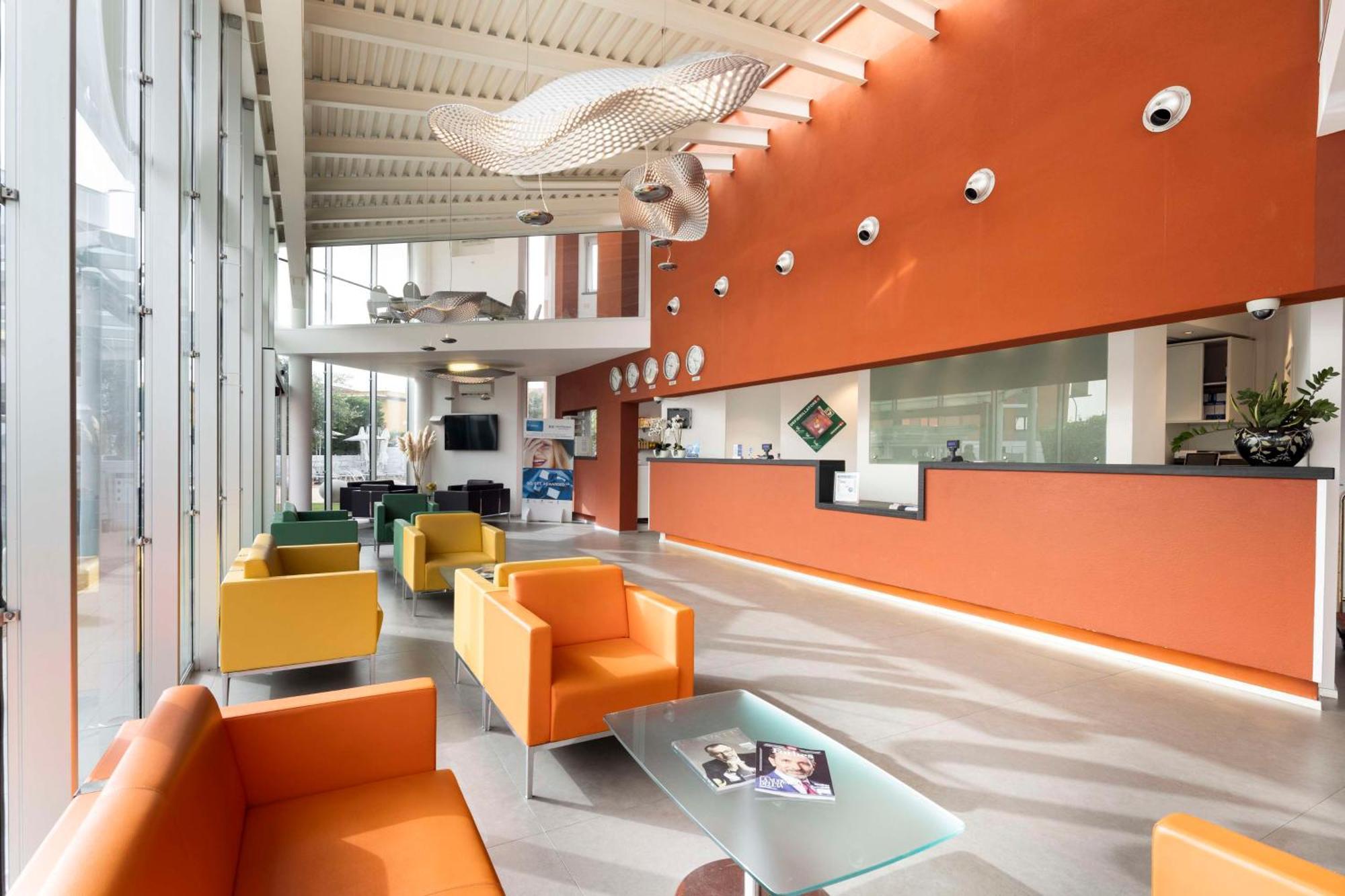 Western Rome Airport 4*